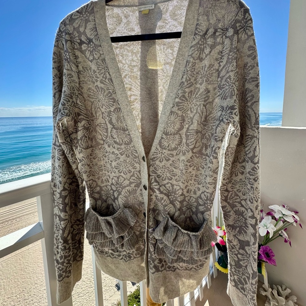 Leifsdottir Gray Floral Cardigan